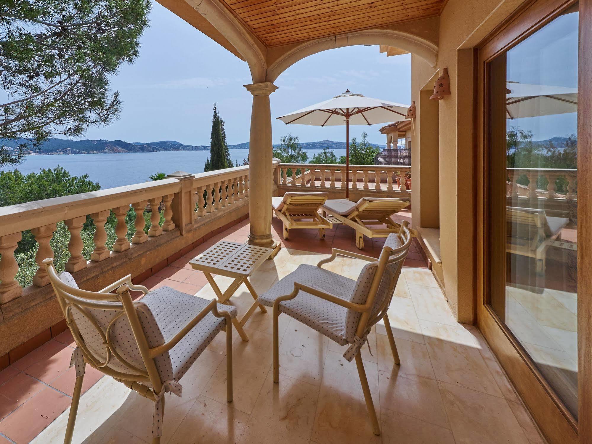 Hotel Petit Cala Fornells باغيرا المظهر الخارجي الصورة