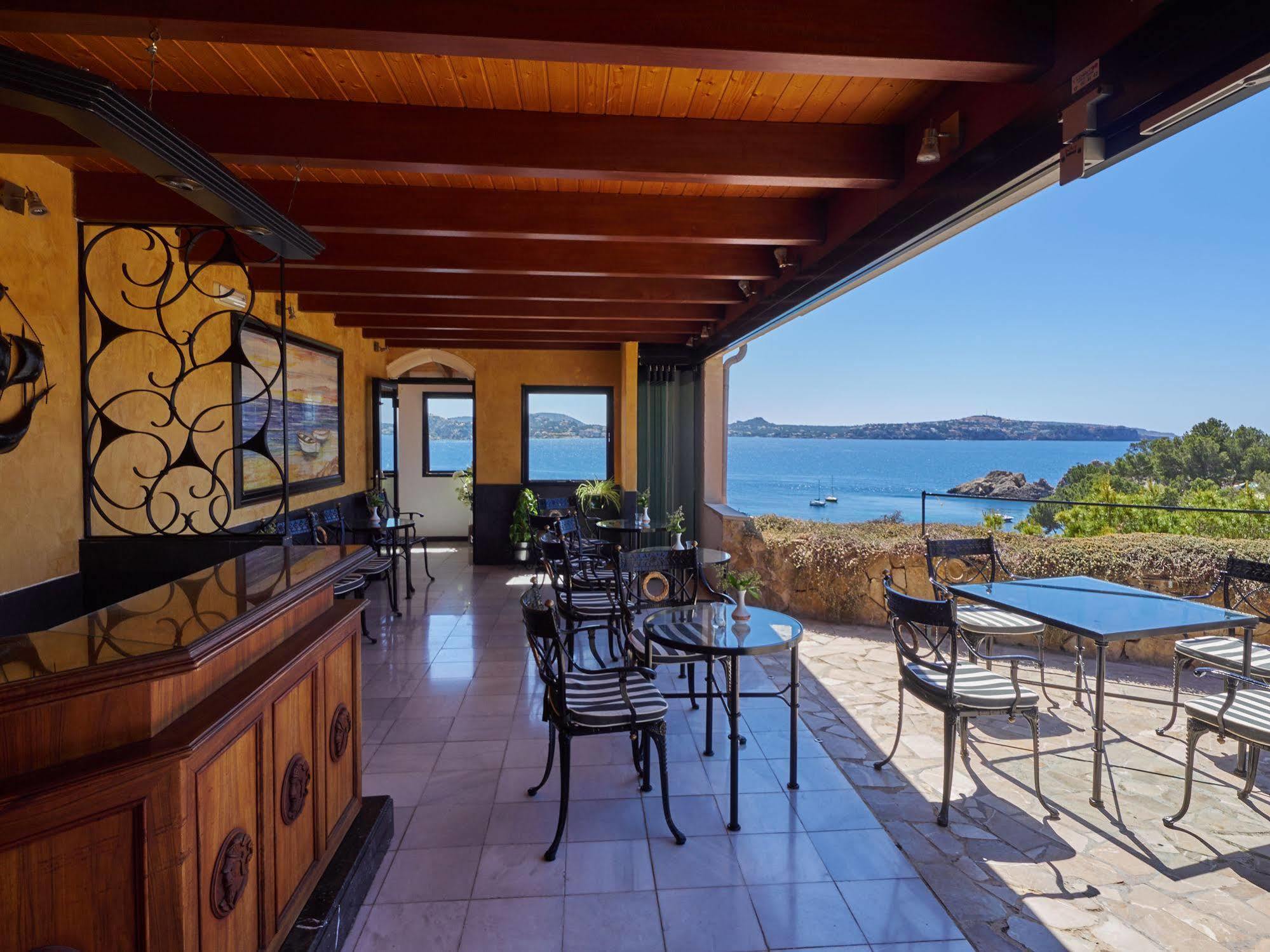 Hotel Petit Cala Fornells باغيرا المظهر الخارجي الصورة