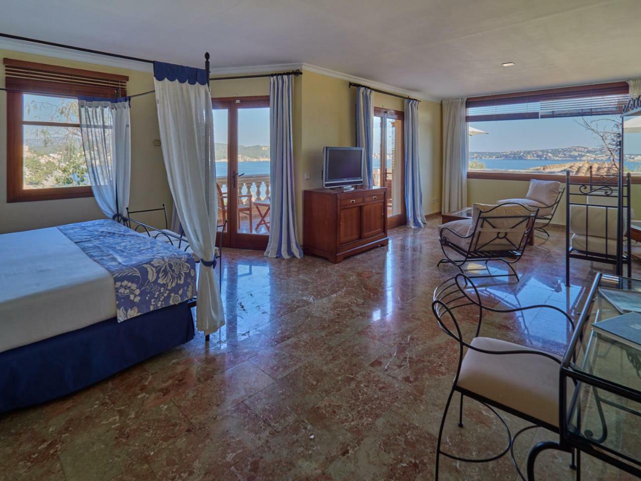 Hotel Petit Cala Fornells باغيرا المظهر الخارجي الصورة